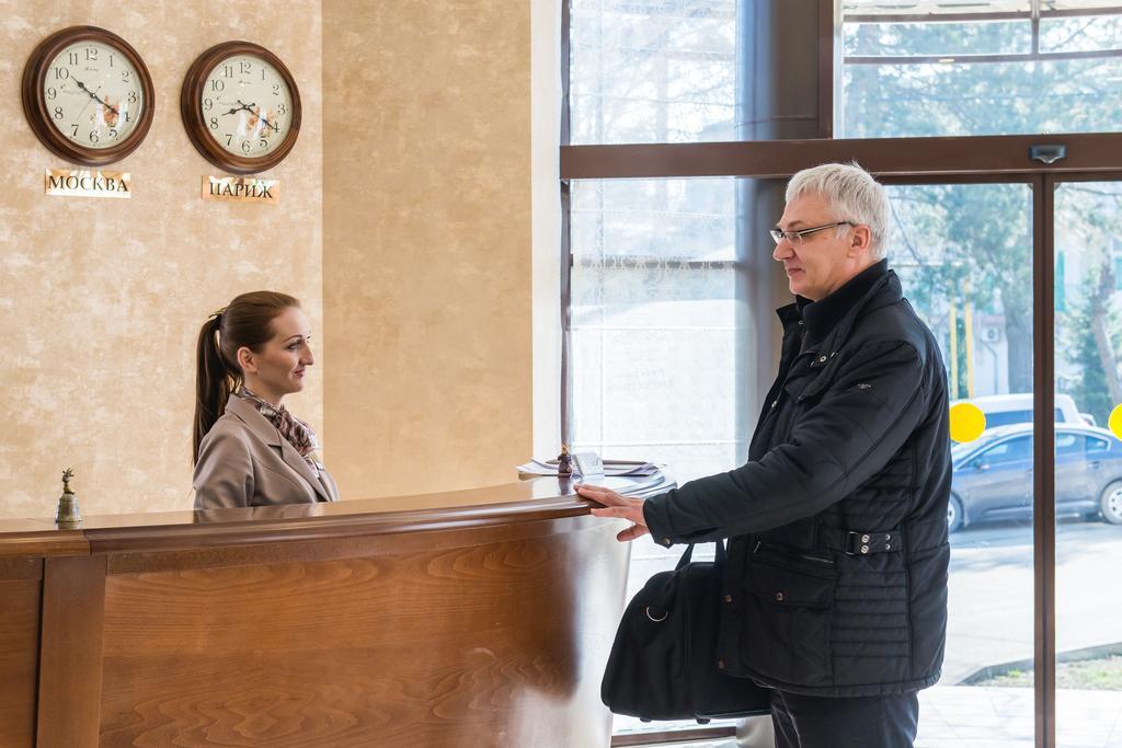 Provance Hotel Goriaczij Klucz Zewnętrze zdjęcie