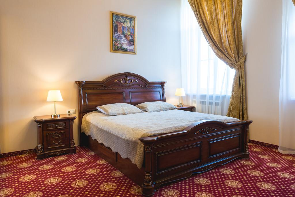 Provance Hotel Goriaczij Klucz Zewnętrze zdjęcie